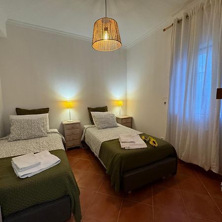 Quarto Duplo Com Terraco E Casa De Banho Privativa - Em Casa De Praia Em Almograve - Trilho Dos Pescadores 外观 照片