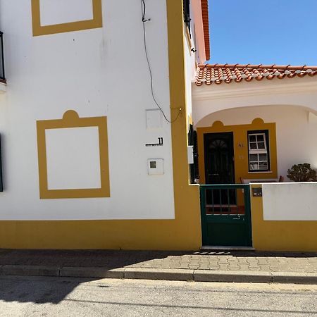 Quarto Duplo Com Terraco E Casa De Banho Privativa - Em Casa De Praia Em Almograve - Trilho Dos Pescadores 外观 照片