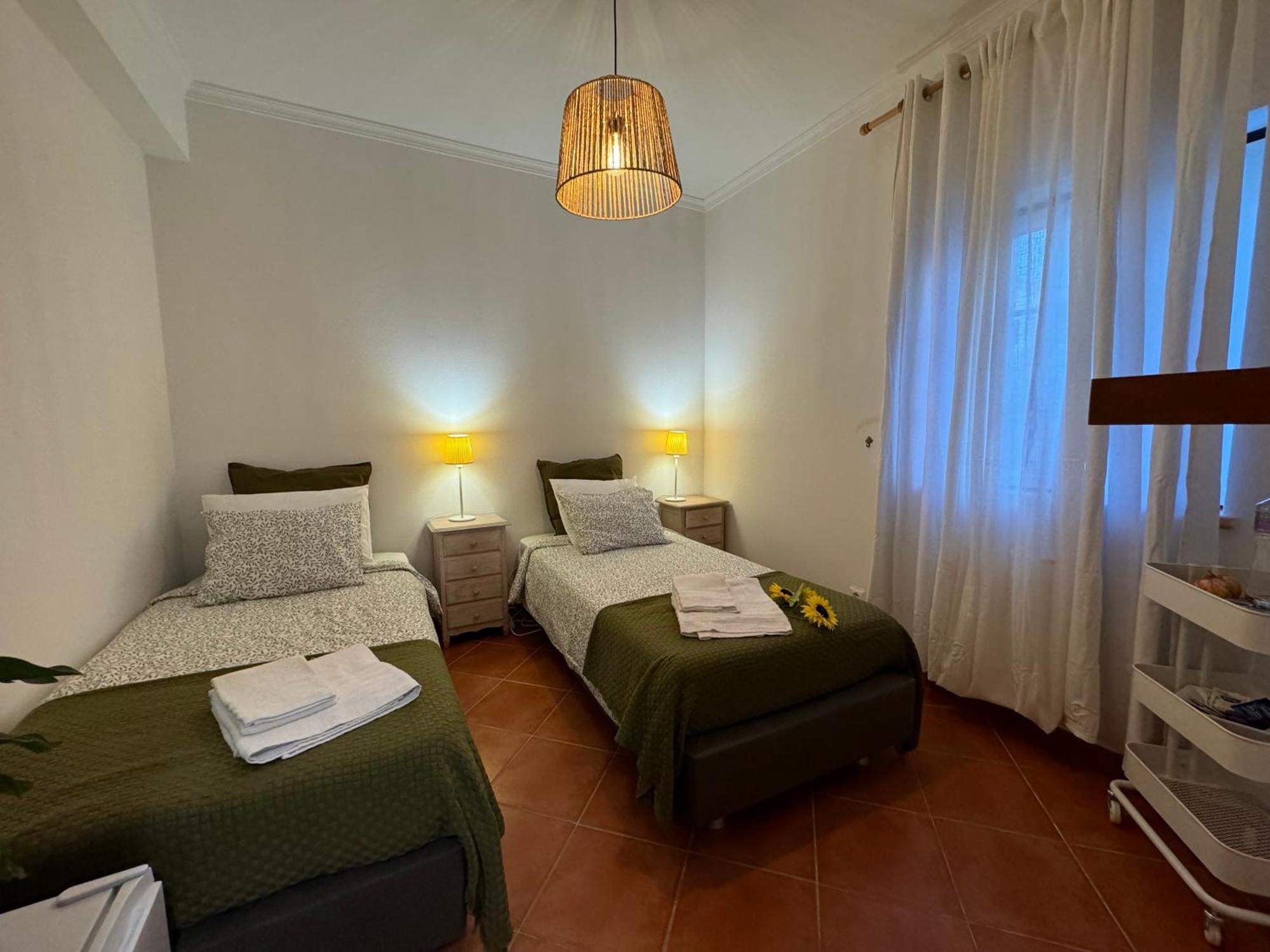 Quarto Duplo Com Terraco E Casa De Banho Privativa - Em Casa De Praia Em Almograve - Trilho Dos Pescadores 外观 照片